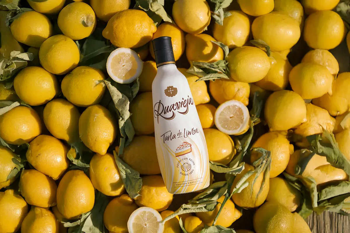 ¿Tarta de limón para beber? Así es el nuevo capricho de Ruavieja para este verano