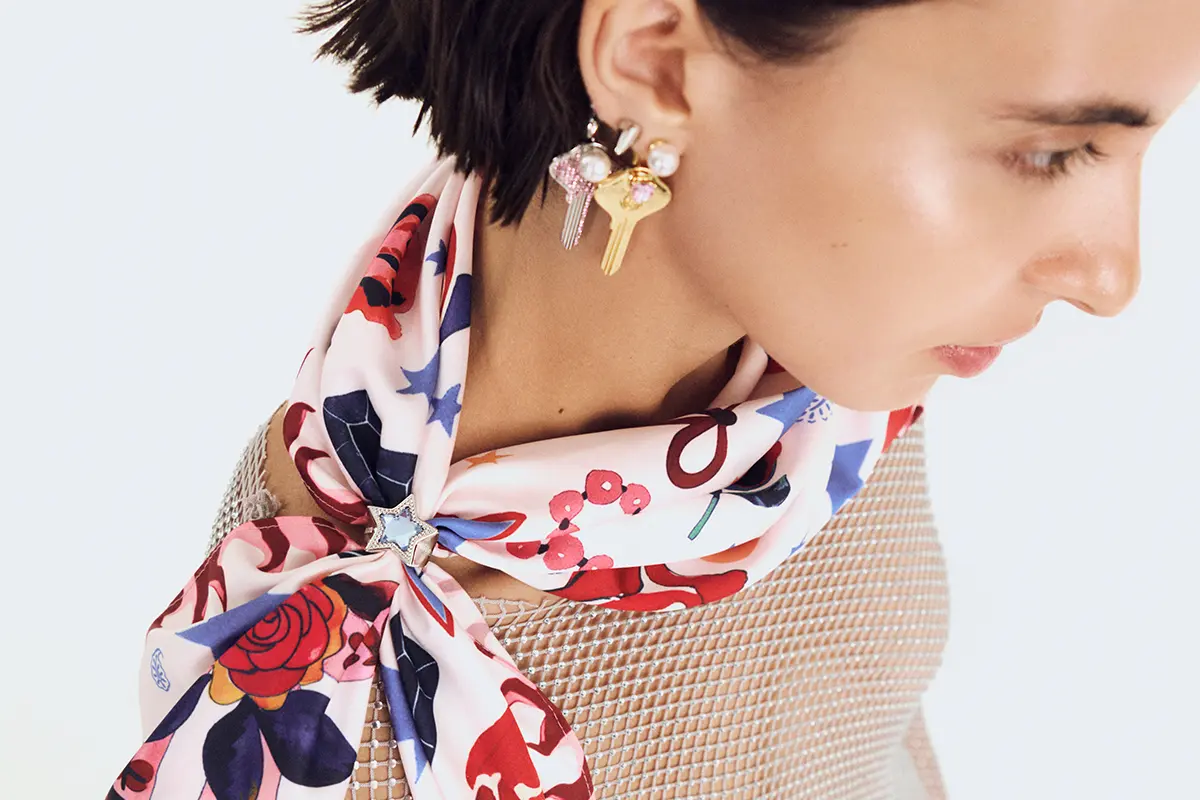 Stradivarius y SafSafu de la mano