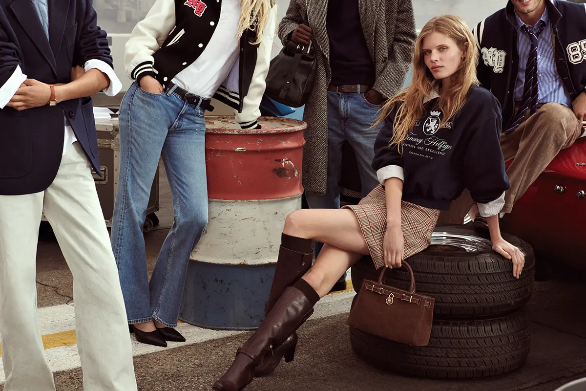Tommy Hilfiger presentó su campaña de otoño de 2025, "The Hilfiger Racing Club"