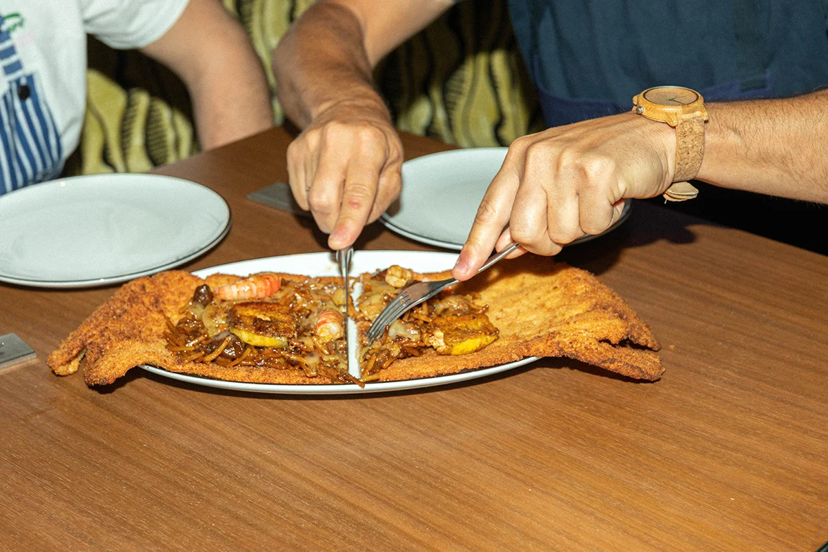 El mítico escalope Armando se reinventa con sabor a mar y montaña