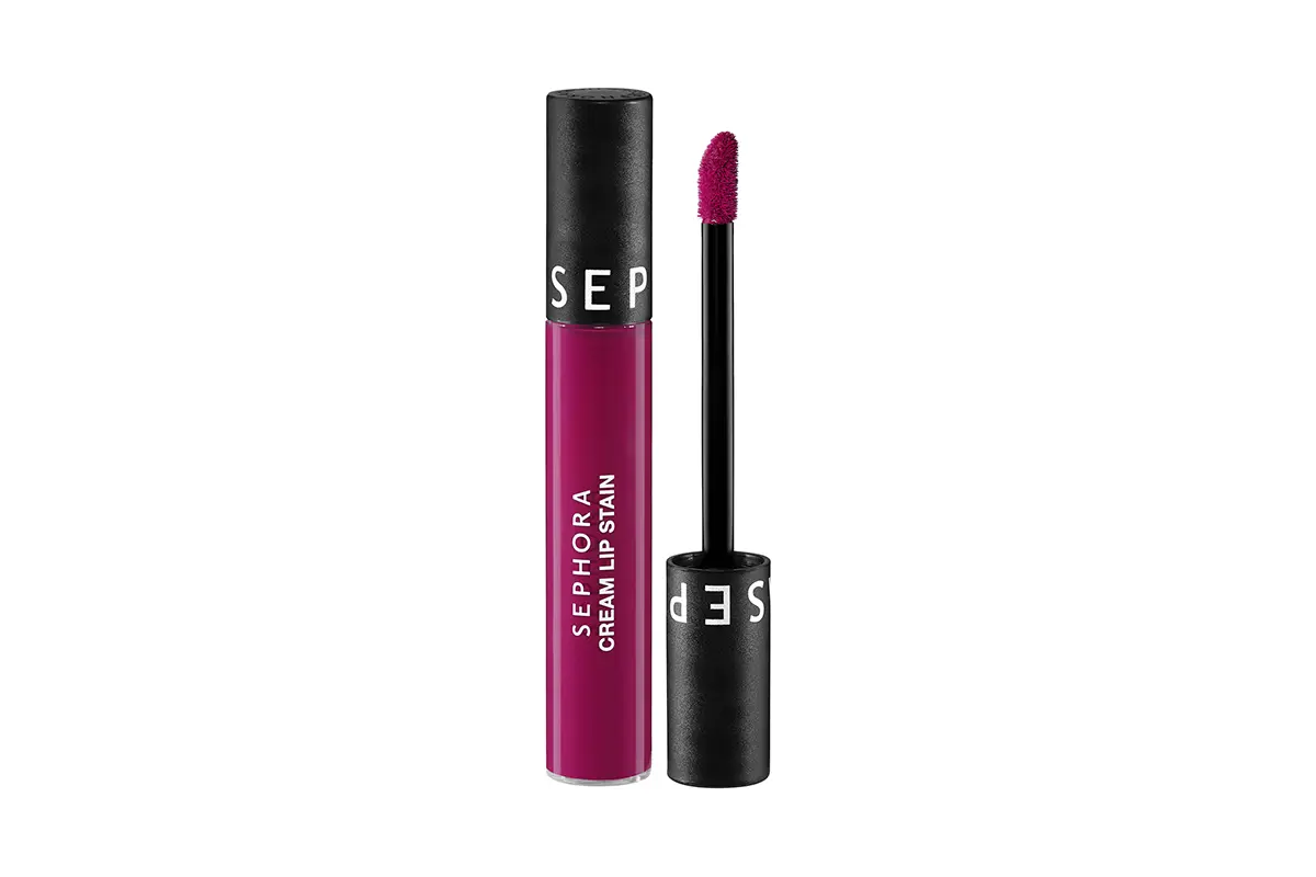 Sephora Collection ha reinventado su icónico labial Cream Lip Stain, un best seller que desde 2011 ha conquistado a sus seguidores con 40 tonos de alta fijación y acabado mate.  