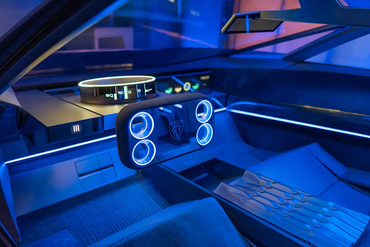 Peugeot celebra 215 años con una exposición de diseño en Matadero Madrid