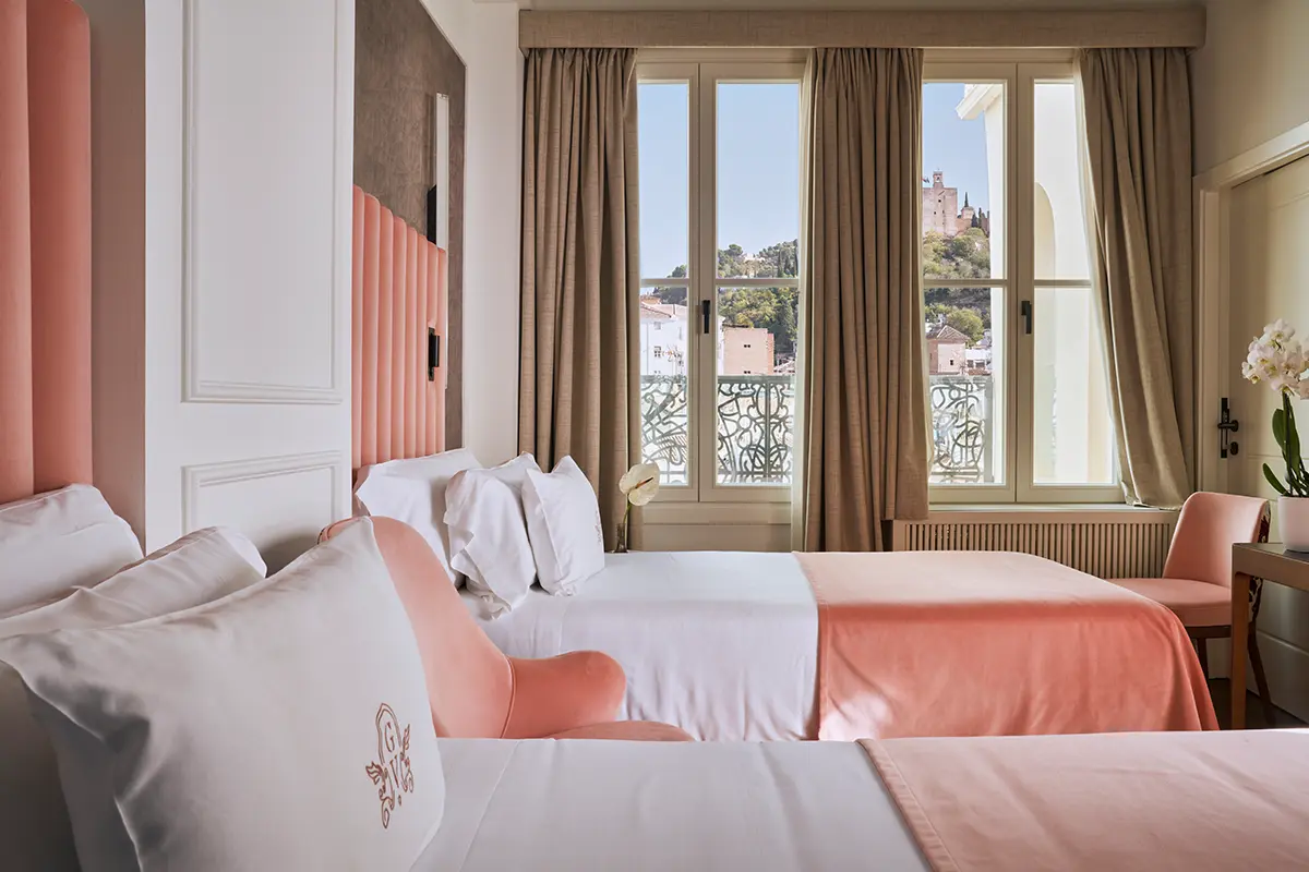 Dormir en la historia: 5 hoteles con alma y pasado 
