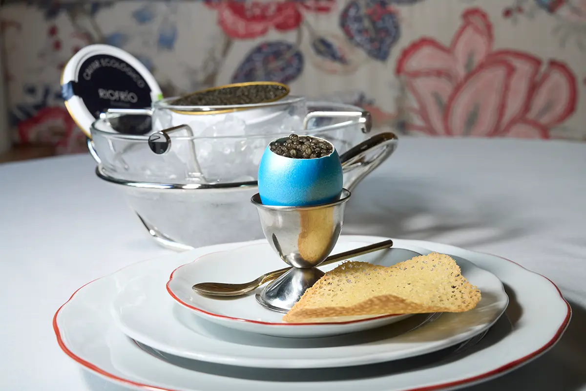 Madrid estrena pop-up de lujo para probar el primer caviar ecológico del mundo