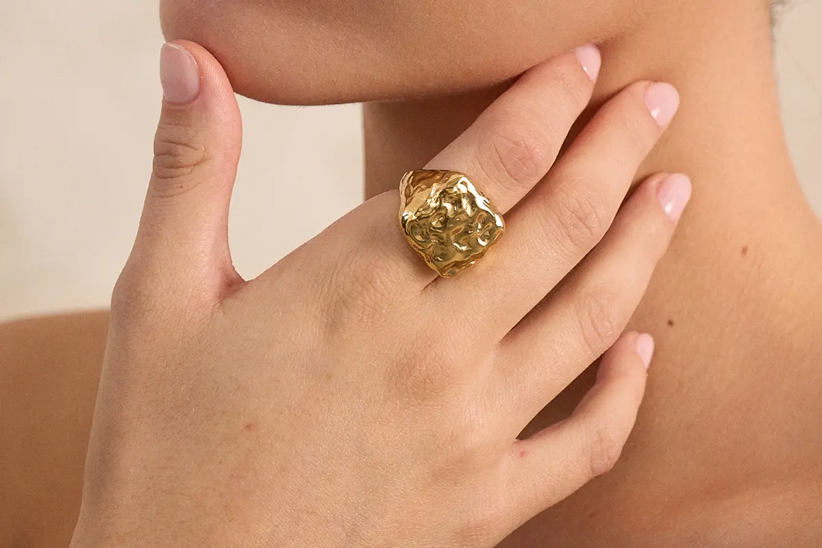 6 joyas clave para tus looks navideños 