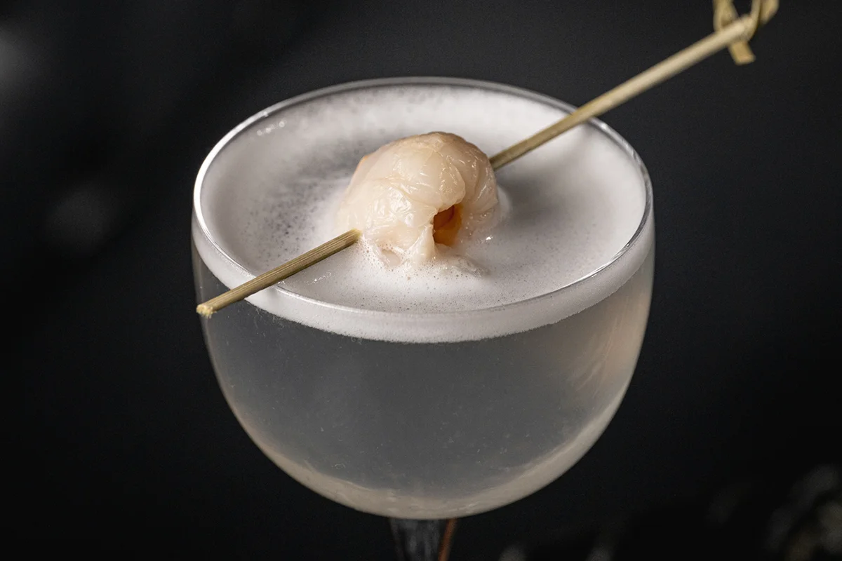 Fenómeno Madrid es la nueva coctelería de alta fidelidad y vinilos