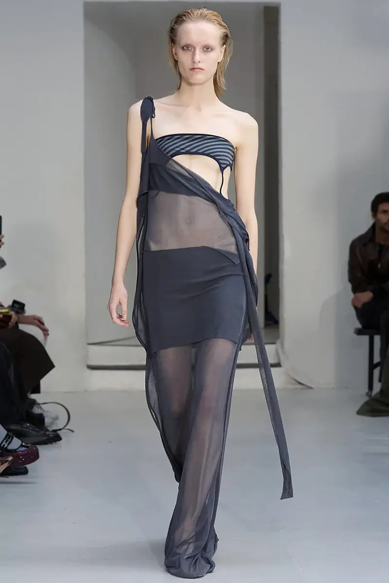 ¿Te atreves con las transparencias? La tendencia que domina el verano con elegancia y sutileza 