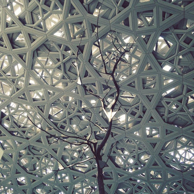 ines Soavi . i i . The Tree . Louvre . Abu Dhabi