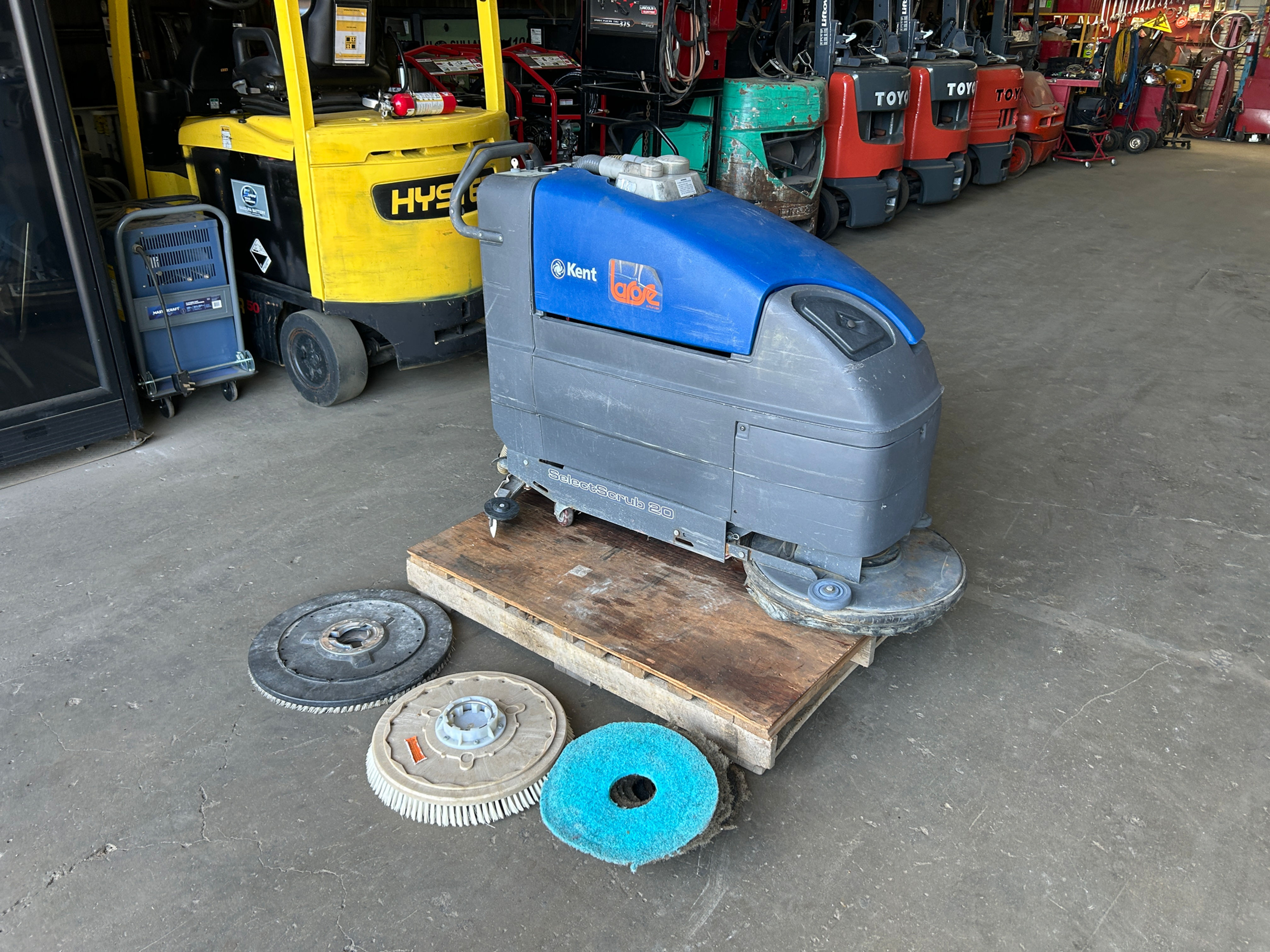 Kent Select Scrub 20 Floor Scrubber Sweeper