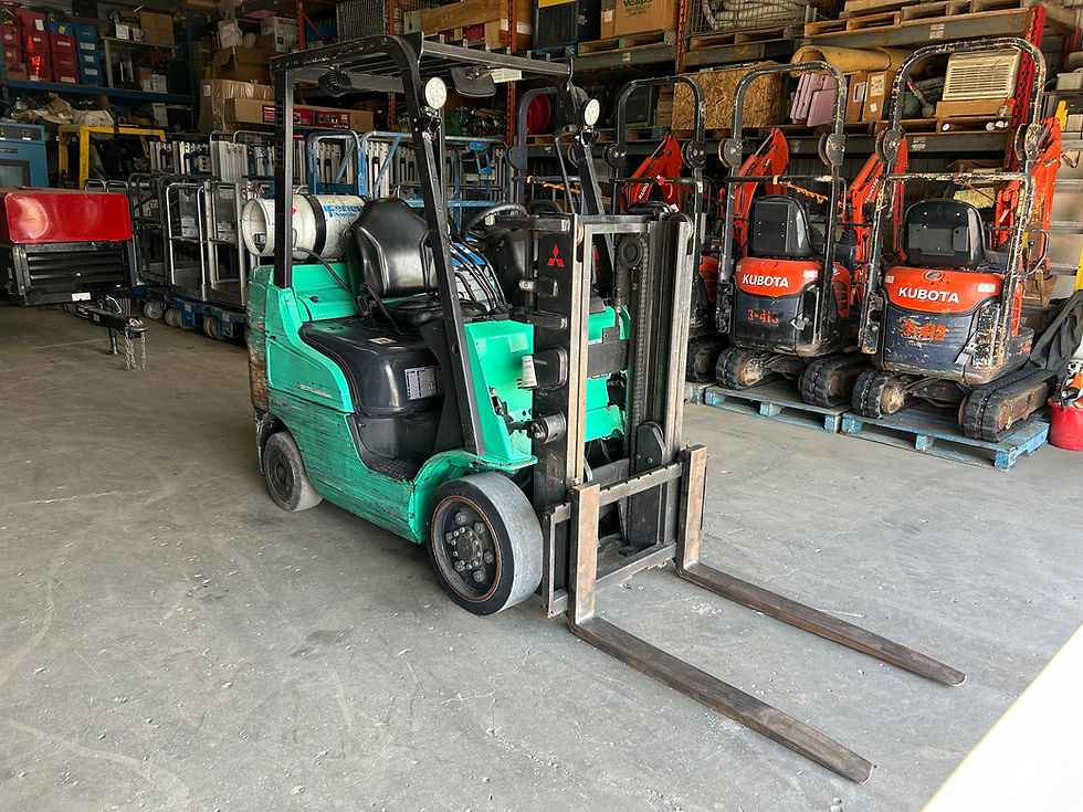 Miniature : Chariot Élévateur Mitsubishi FGC25N au propane / LPG Forklift