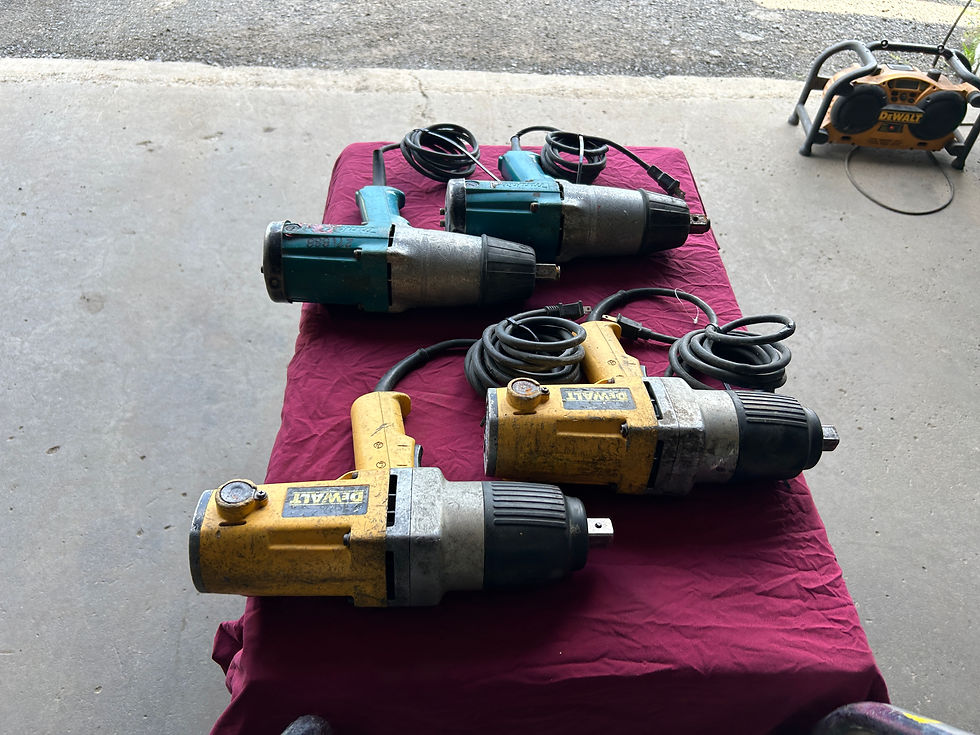 Miniature : Impact wrench 3/4'' électrique Dewalt DW297 et Makita 6906
