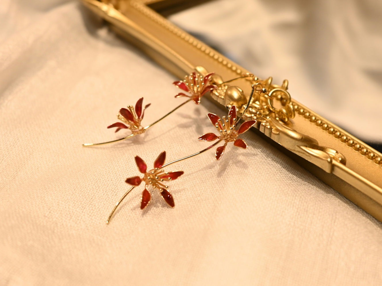 耳環 | 雙生•紅彼岸