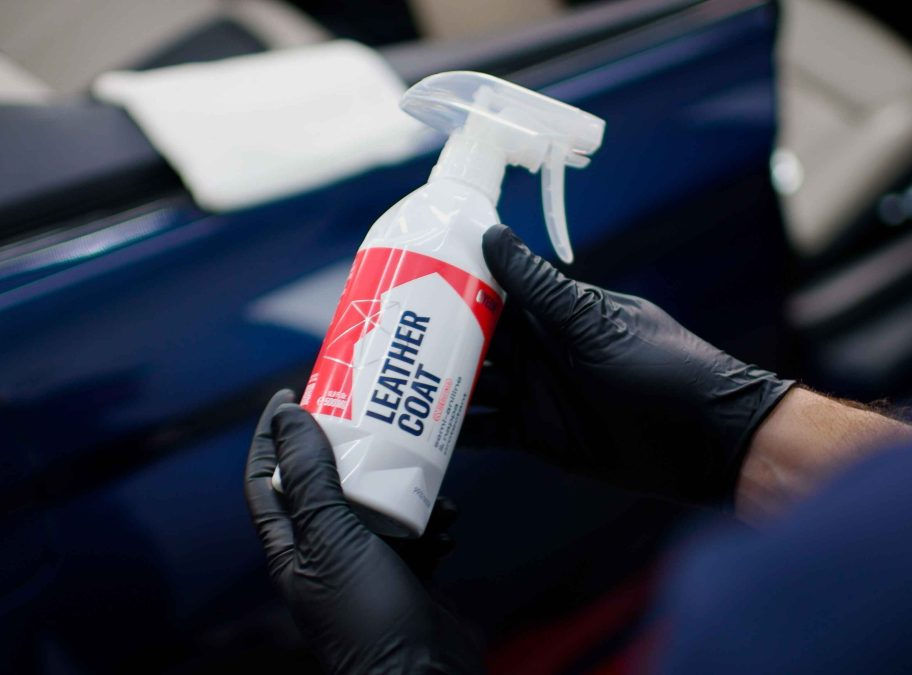 ЗАХИСНЕ ПОКРИТТЯ ДЛЯ ШКІРИ GYEON Q² LEATHER COAT REDEFINED 500 МЛ