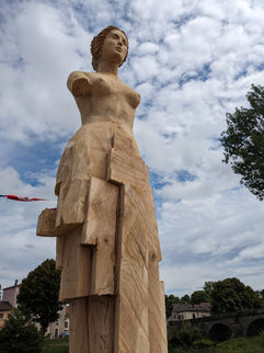 The Venus of Mirecourt Monumental chainsaw sculpture
