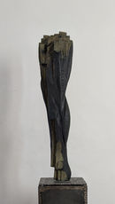sculpture monumentale contemporaine tronçonneuse bois