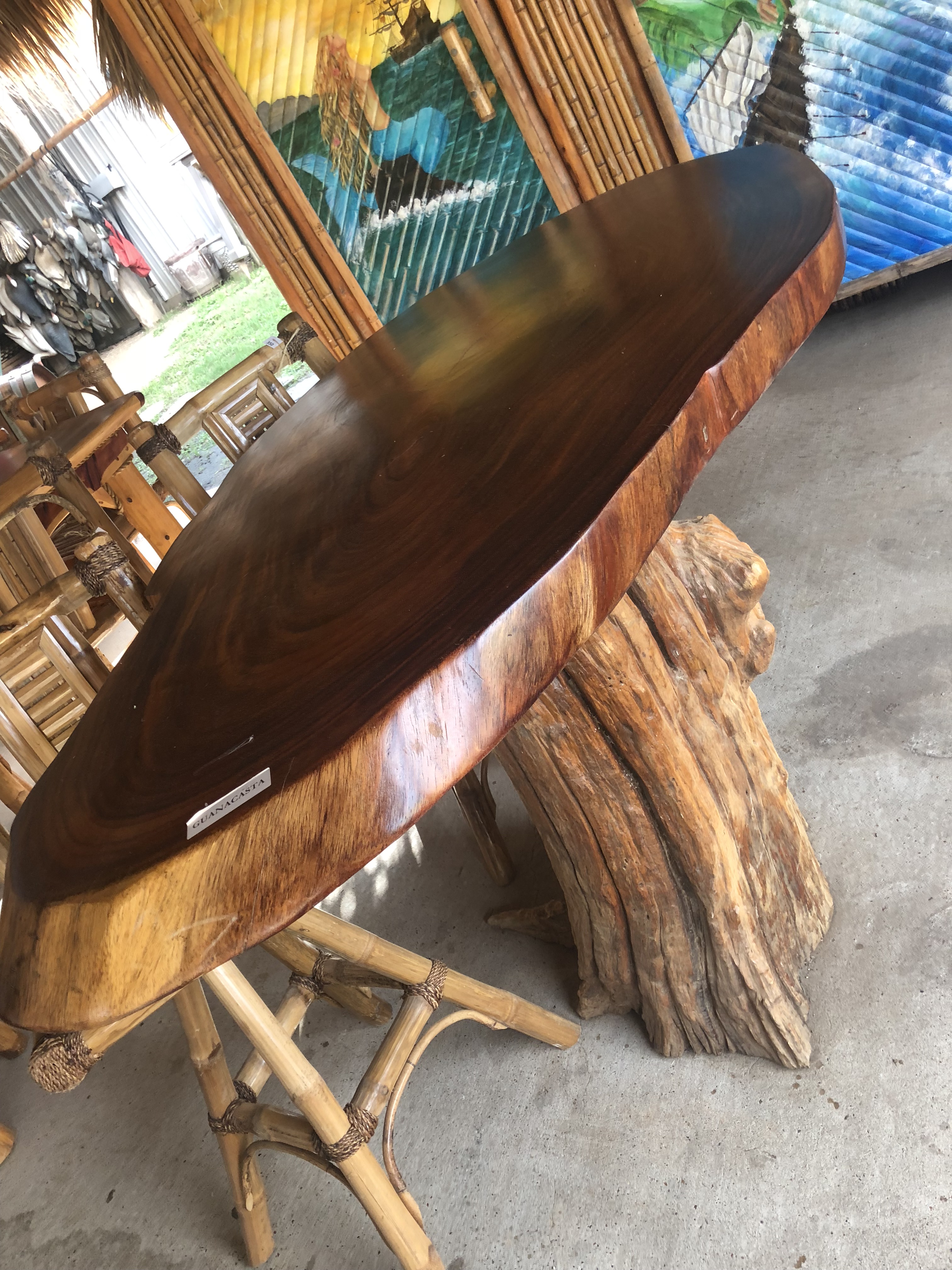 Guanacoste table