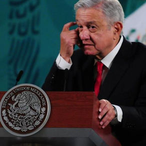 Mañanera: AMLO advierte de uso de celulares como micrófonos
