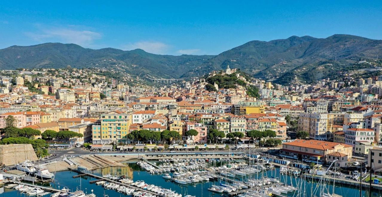 НОМЕРА Sanremo Apartments