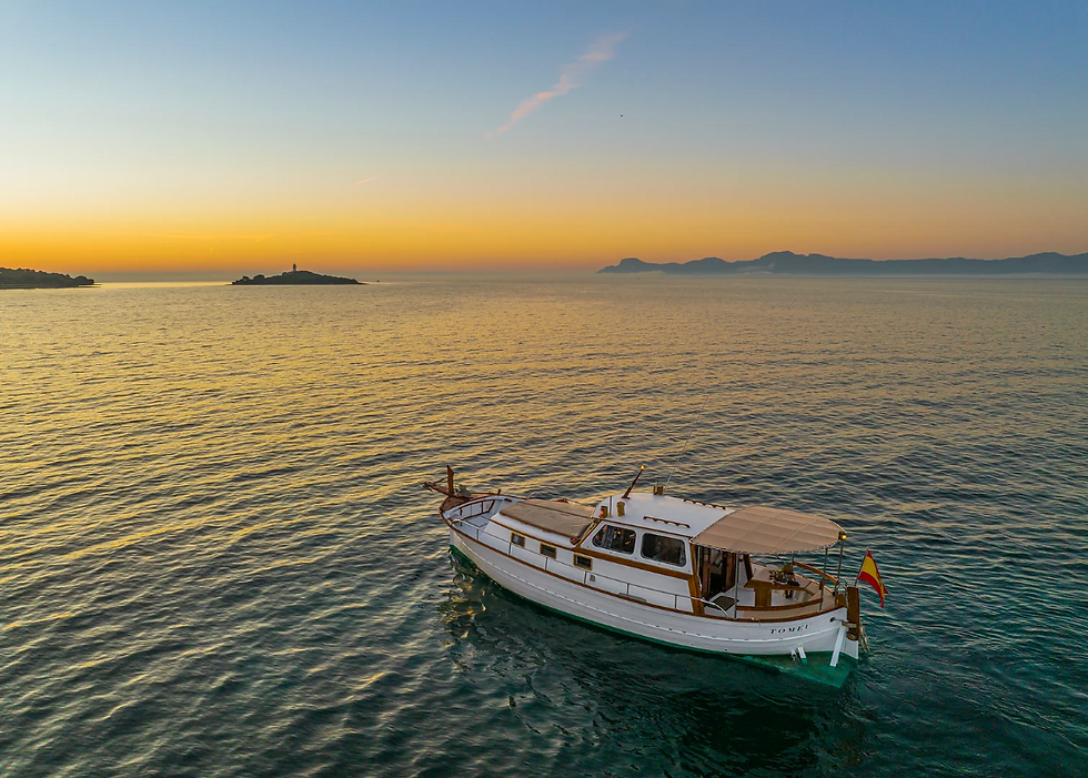 Boat tour Alcudia Llaut Mallorca Sunset