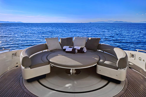 Sea U Motoryacht Private Luxury charter Athens 