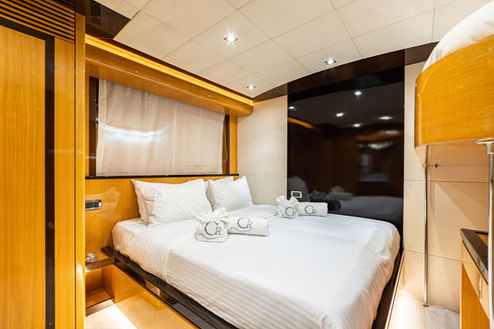 Can't Remember motoryacht Private Luxury charter Agean sea