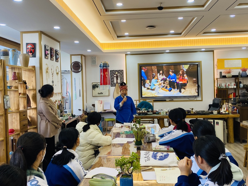 Miao embroidery heritage class for Beijing 101 Middle School