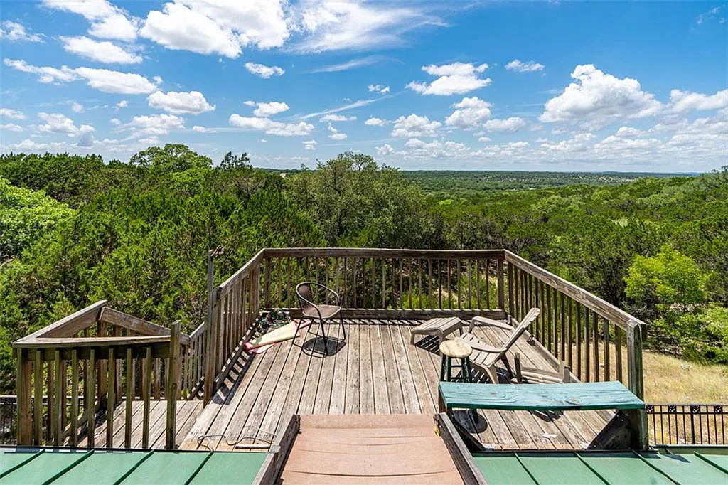 Camp-David-Retreat-Dripping-Springs-original-deck