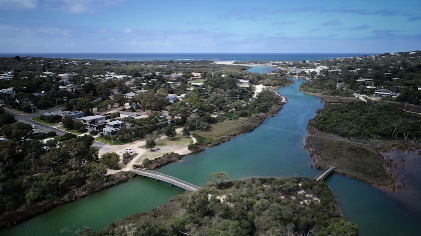 Great Ocean Road locals fear Anglesea River wearing cost of using aquifer water to fill mine pit