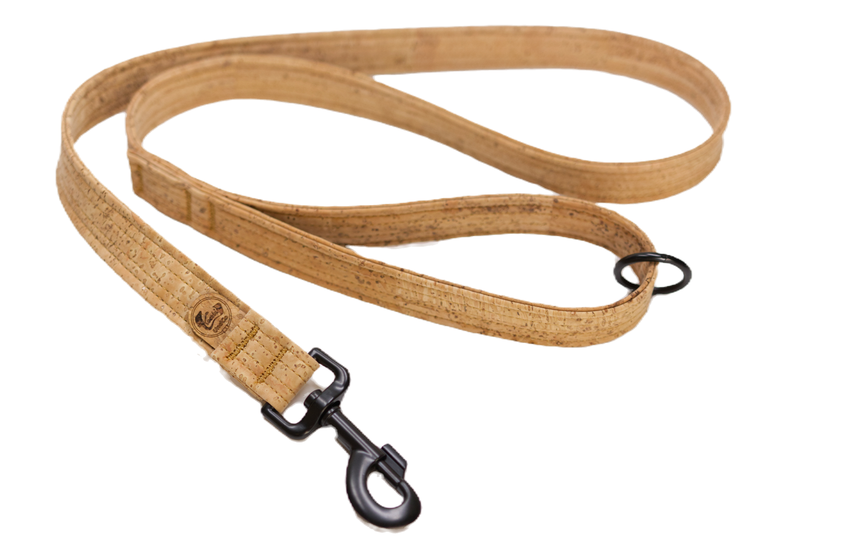 Braune Korkhundeleine mit schwarzen Metallkarabinern.