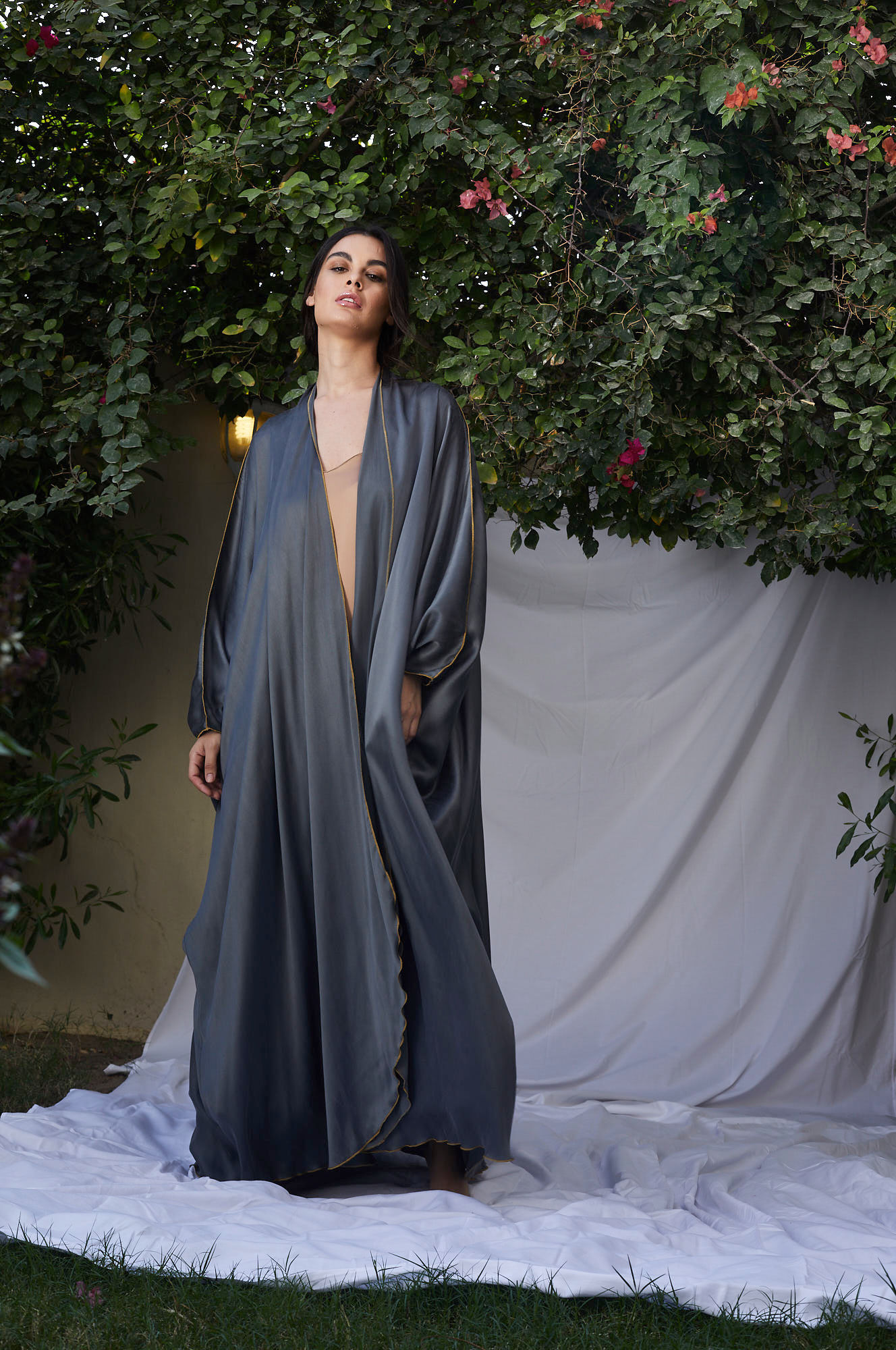 The shamwa silk with color trim