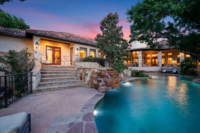 210 Riverwood-146.jpg