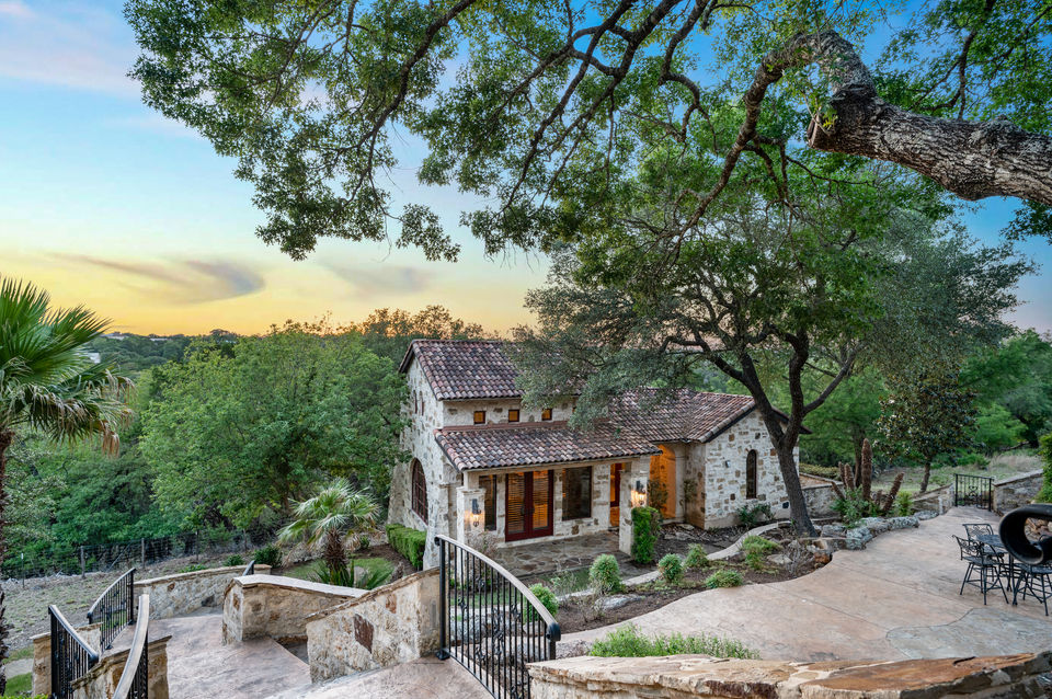 210 Riverwood-81.jpg
