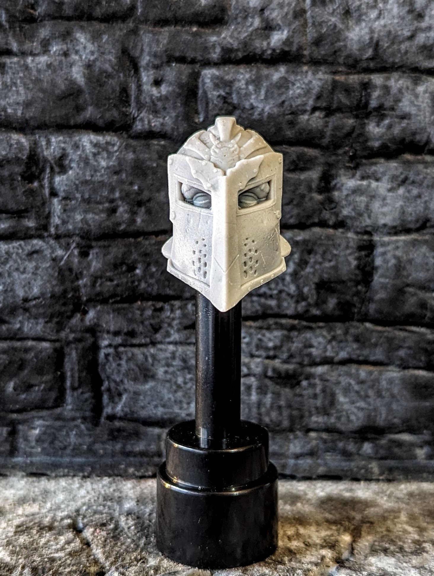 Ferrus Wolf Knight: Knight Helm