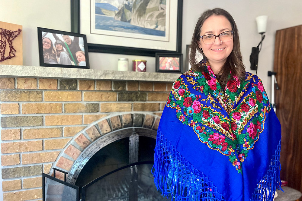 Leesa Reeves Leesa: A Memory that Warms, and Roots that Hold