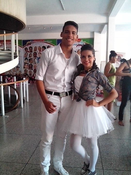 15 Artika Dice Gracias
#ShowTime #Art