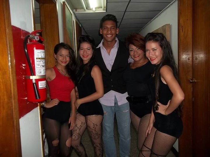 Facebook - Ellas <3 Mis pequeñas gigantes hermosas, adorables, tiernas, malas ba