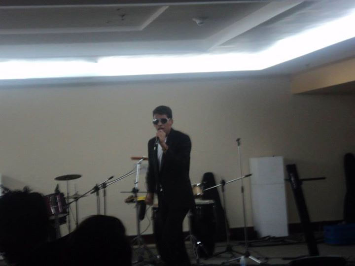 Facebook - Luis Prosperi Cantante Integral en Los generos: BALADA, POP, MERENGUE