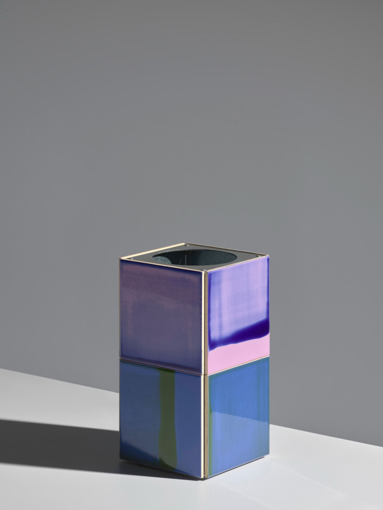 Re-glow Vase 1