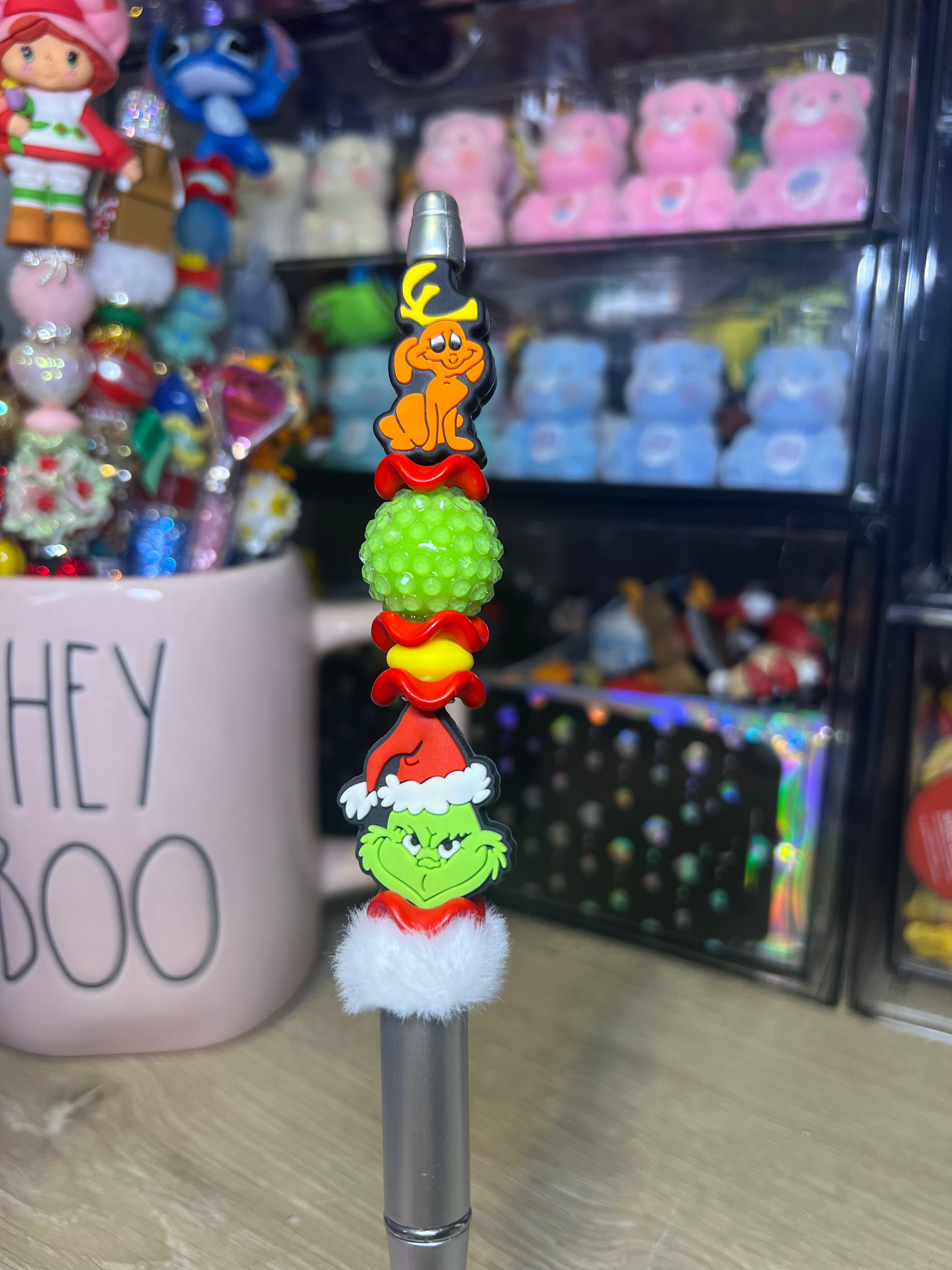 Grinch and Max Pen
