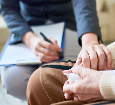 4 Ways Aftercare Can Help Grow Your Funeral Home Business_Blog Post Image - 1000 x 500 px