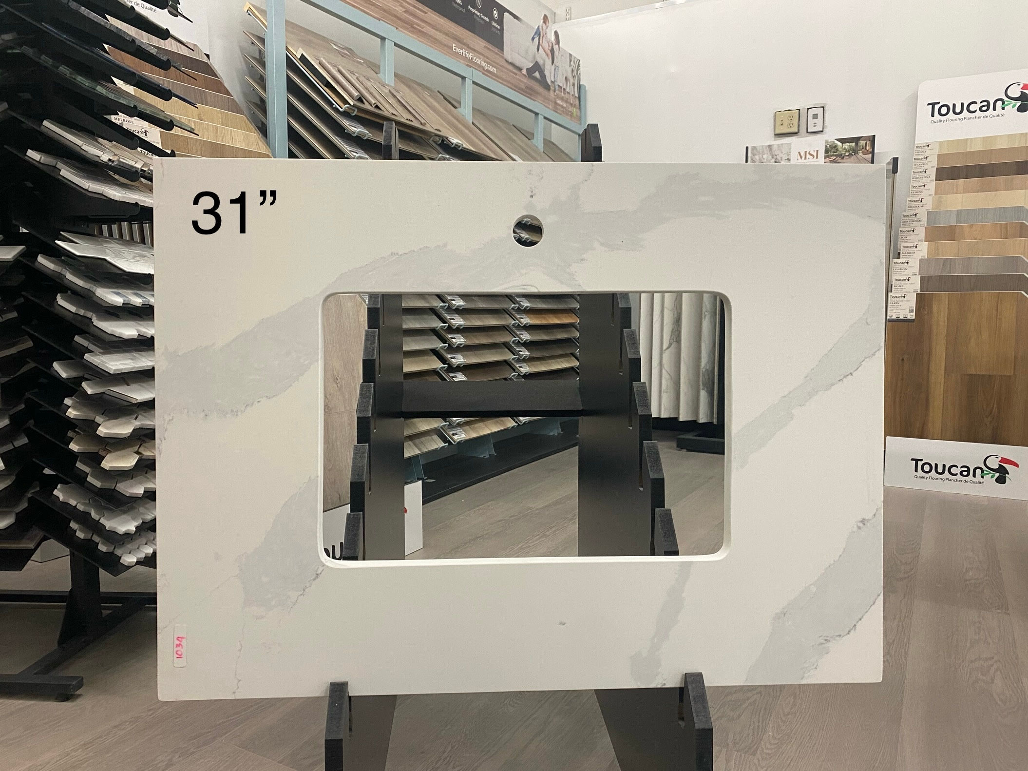 Vanity top with sink 311005