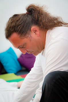 Aaron Whelan practicing Neuroaffective tough in Folkestone