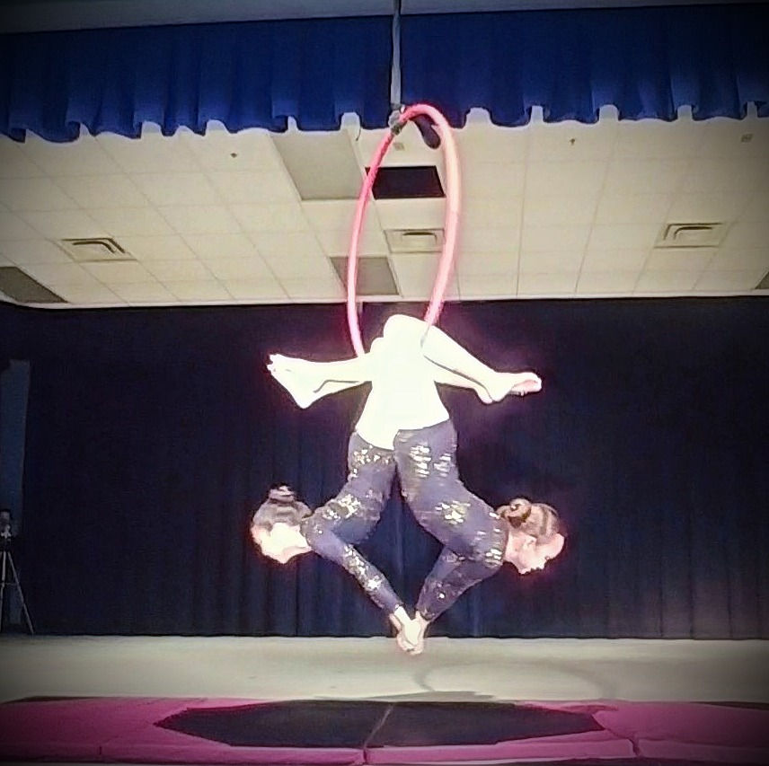 Megan%20n%20Olivia_edited