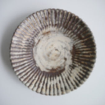 Hekeme Chrysanthemum Plate