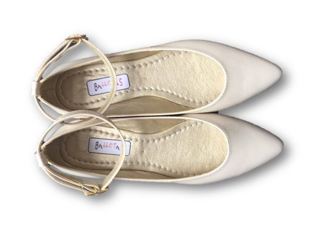 Miniatura: Beige de Punta con Correa