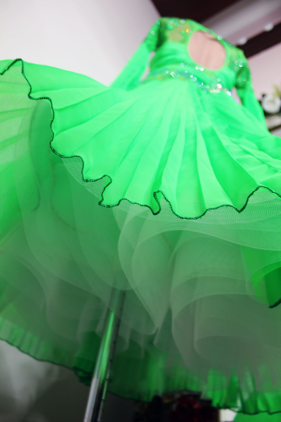 Thumbnail: Green Glow Standard