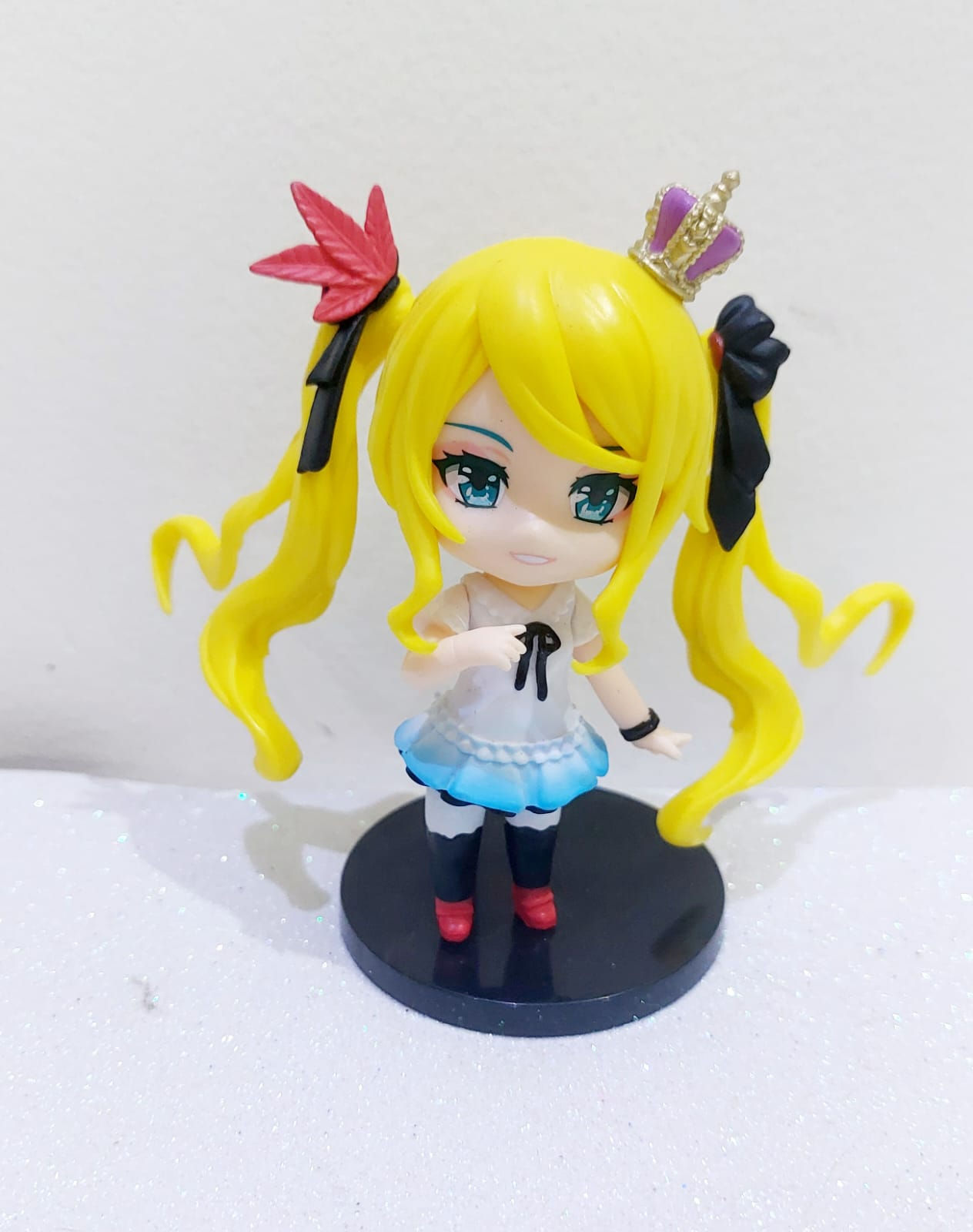 Hatsune Miku- Loira com coroa