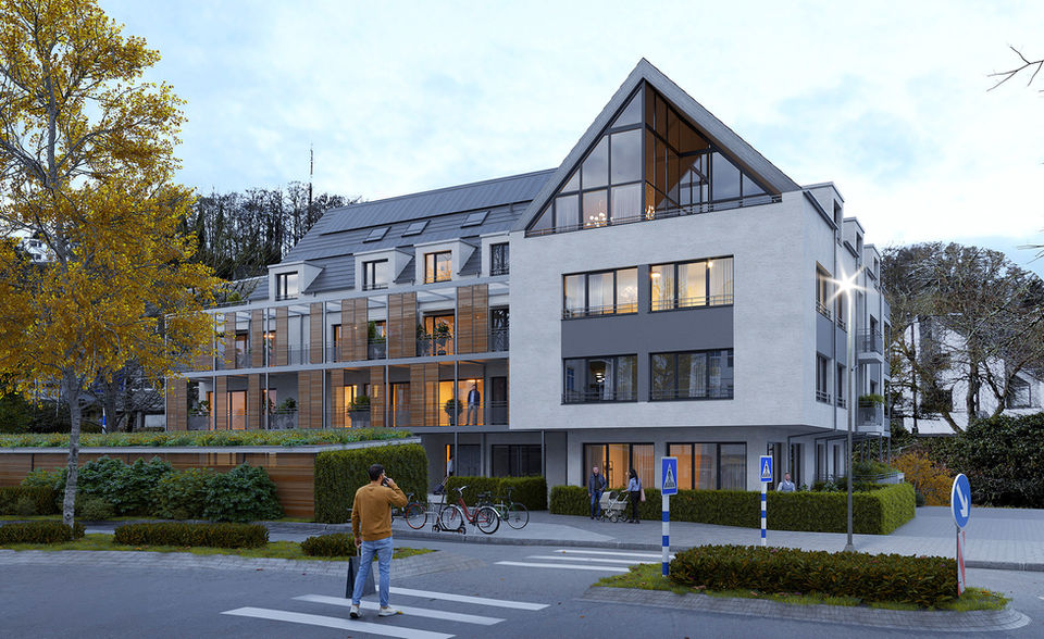 Ein modernes Wohnhaus mit großen Fenstern, zeitgenössischer Architektur und einem gepflegten Vorgarten. Eine Person geht auf dem Gehweg, Fahrräder stehen in der Nähe. Die Szene spielt in einem urbanen Umfeld mit Bäumen und Straßenschildern.