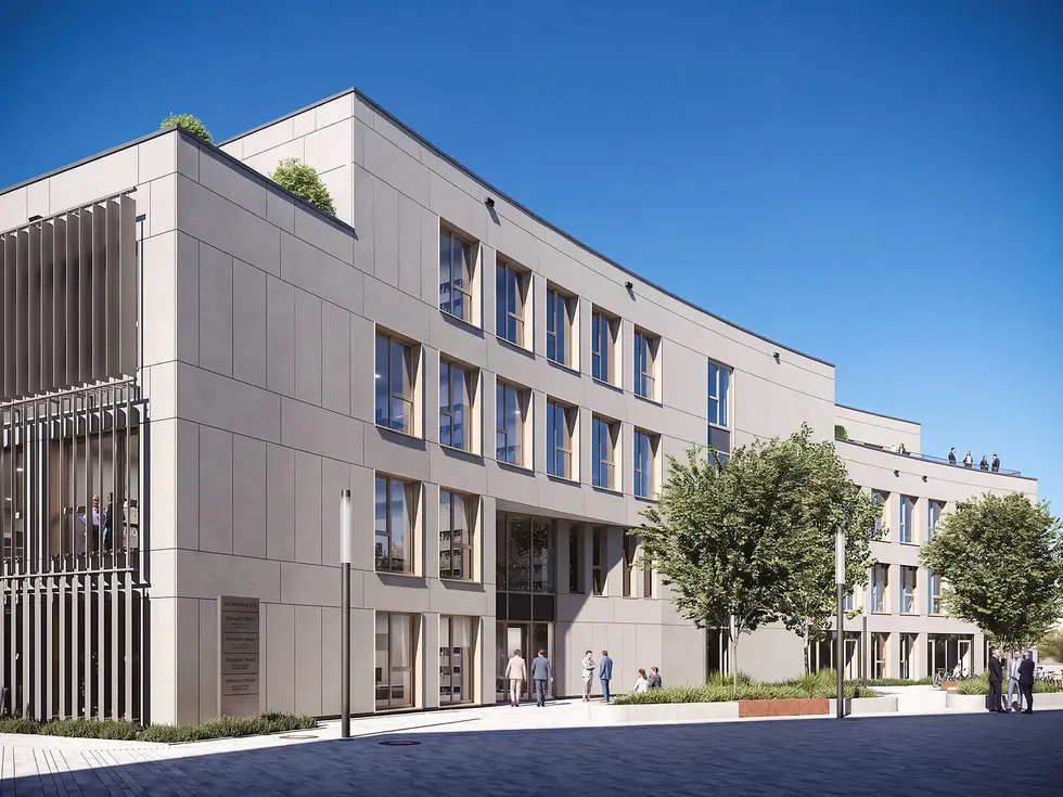 Architekturvisualisierung eines modernen Bürogebäudes mit geschwungener Fassade, großen Fensterflächen und begrüntem Eingangsbereich aus Straßenperspektive.