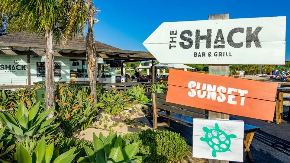 the-shack-bar-446523.webp